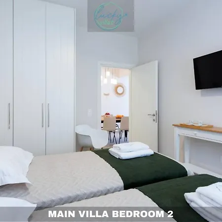 Lucky Villa *