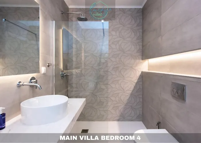 Lucky Villa