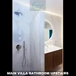 Lucky Villa *