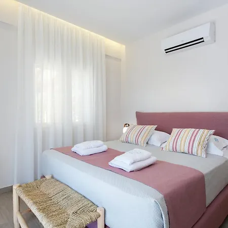 Lucky * Benitses (Corfu)