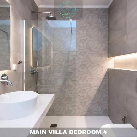Lucky Villa