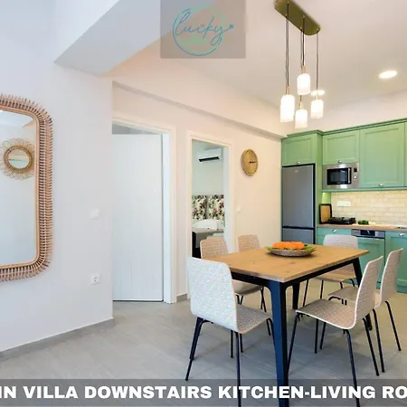 Lucky Villa *
