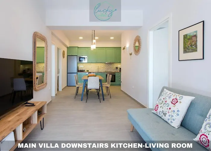 Lucky Benitses (Corfu)