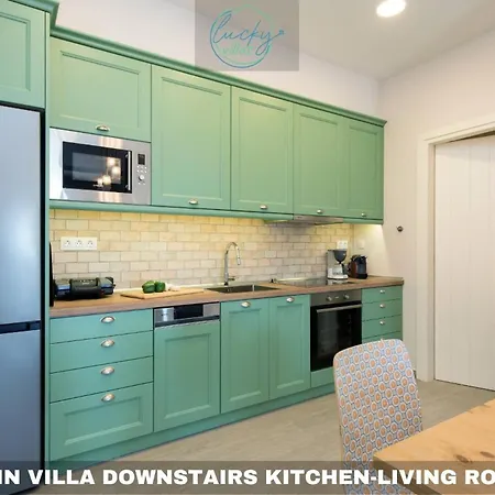 Villa Lucky *